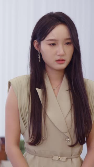 落入她掌中（6集）短剧热门合集