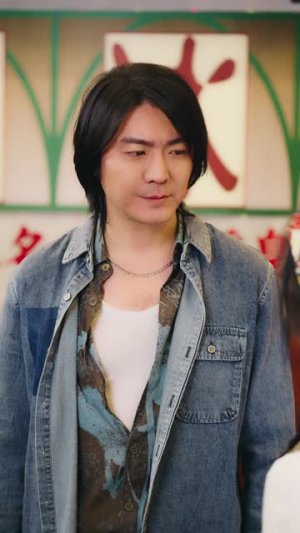 九龙冰室之龙在人间（77集）热门短剧榜单