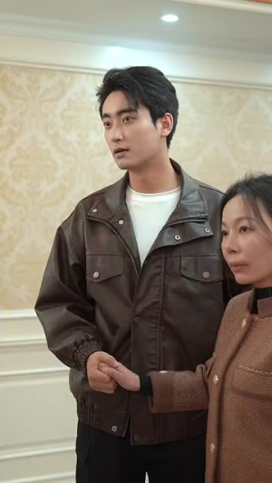 傲娇女总裁的医皇保镖（111集）古装热门短剧