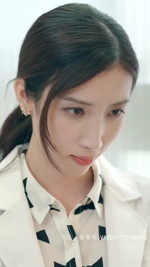 战少的白月光就是我(58集) 战少的白月光就是我(58集)热门短剧又来了