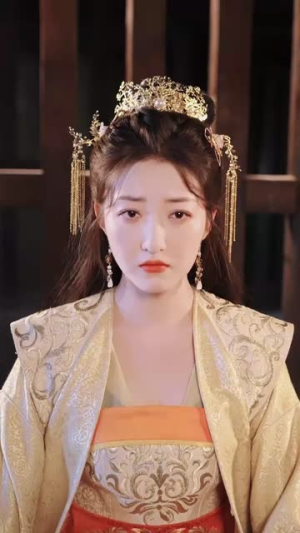 神穿古代我龙袍加身（79集）短剧太精彩了