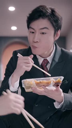 丑女逆袭（33集）短视频追剧推荐