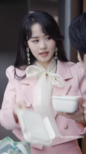 5.夏秘书，请闭嘴（98集）精彩短剧随心推