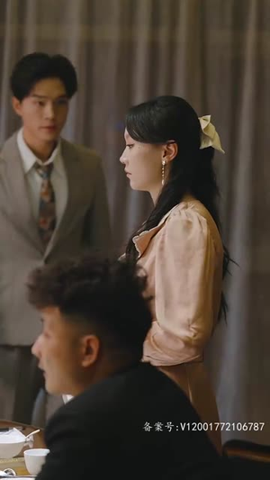 凭爱意将月光私有（101集）看短剧放松一下