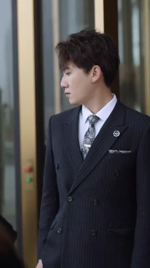 我和首富交换了人生（92集）短剧全集免费看