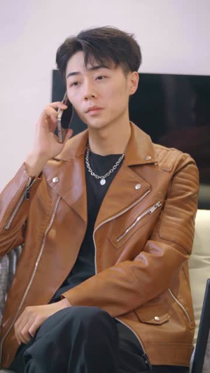 世界之巅诸神之神（合集）男频短剧推荐