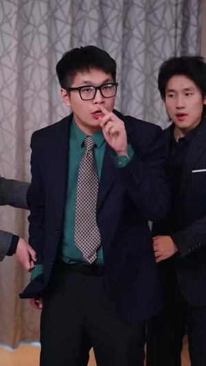 46.大年初五之大佬回村(51集) 46.大年初五之大佬回村(51集)古装短剧热播