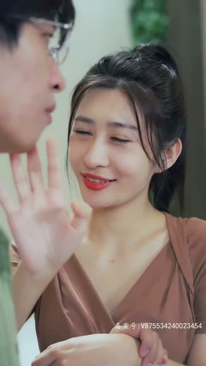 我和房东的秘密,我的美女室友,这个房客不一般(合集) 我和房东的秘密,我的美女室友,这个房客不一般(合集)精彩短剧热播