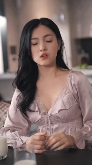 冷战八年后初恋哭着问错了没(104集) 冷战八年后初恋哭着问错了没(104集)精彩不断免费看