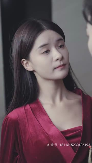 穿进末世后，我与仇人同居了（71集）短剧免费分享