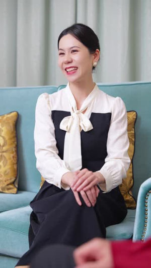 我能来回穿梭90年代（更新至40集）短剧介绍