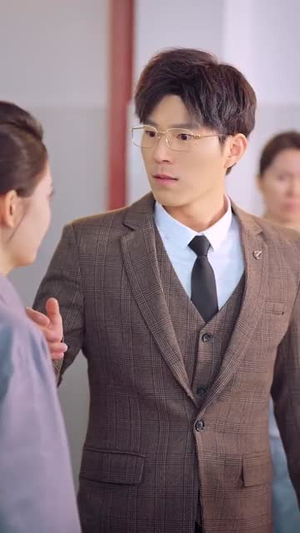 重回职场我在隔壁当老大（62集）观看软件