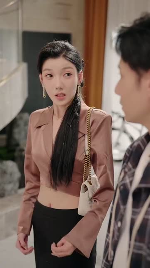 刚分手被姐姐拉去相亲（73集）精彩的短剧