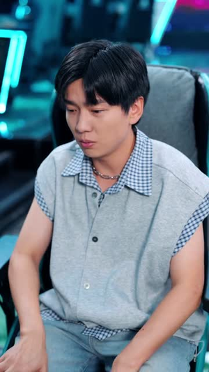 物价贬值，我穿回来后带飞全家&物价贬值我穿回来后带飞全家（74集）古装短剧推荐