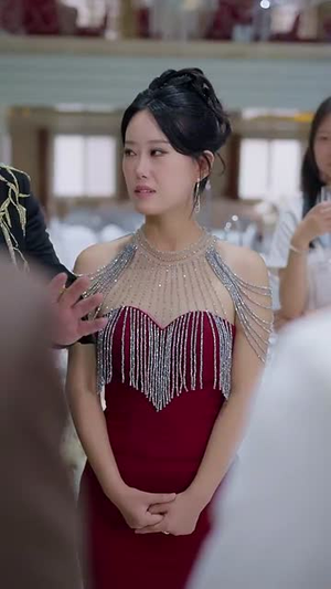 一颗黄金梨救了全村人(88集) 一颗黄金梨救了全村人(88集)看精彩短剧