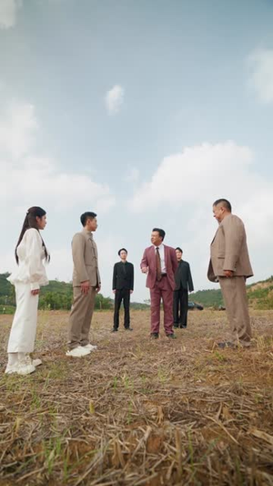 摊牌了我能看见过去一万年（79集）最火短剧推荐