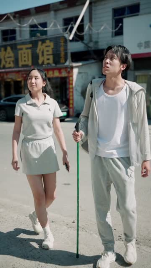 非正常美食系统 (100集) 一起看短剧