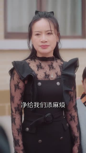 中年被裁后，我拿下总裁弟弟（66集）高清画质免费看