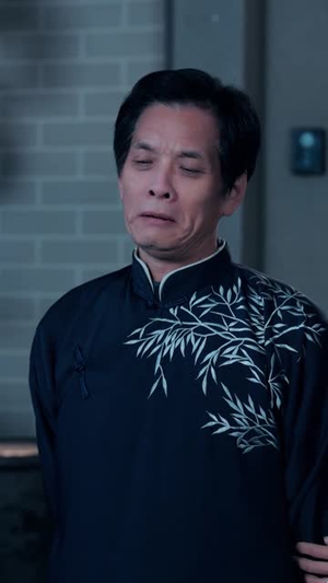 顾少在京大，校花排队求同桌（90集）民国短剧推荐