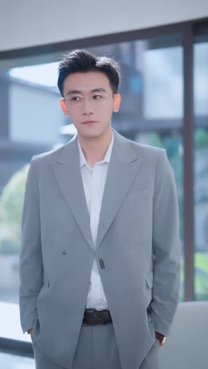 商总追妻路漫漫（82集）短剧演员排行榜